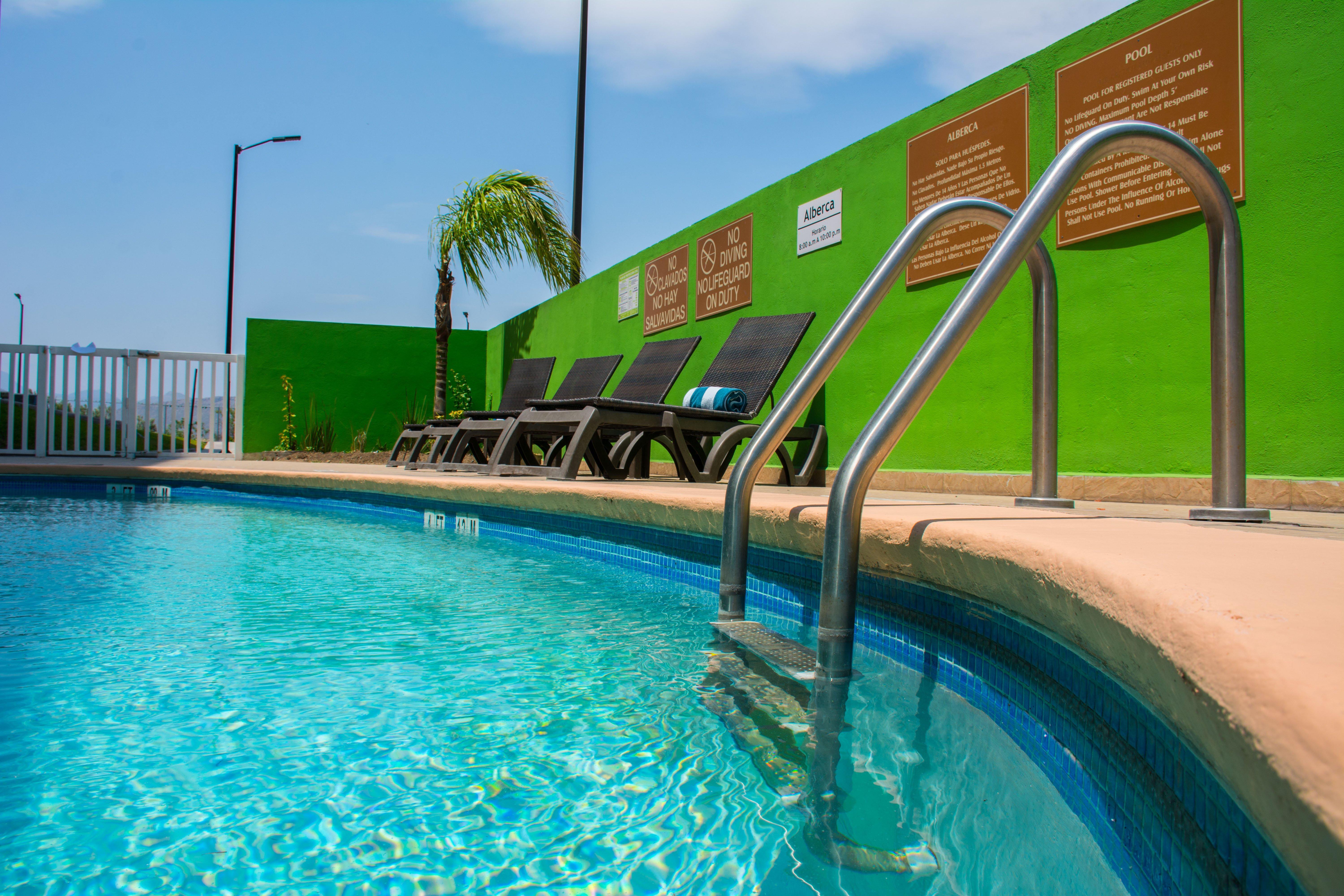 Holiday Inn Express Saltillo Zona Aeropuerto By Ihg Zewnętrze zdjęcie