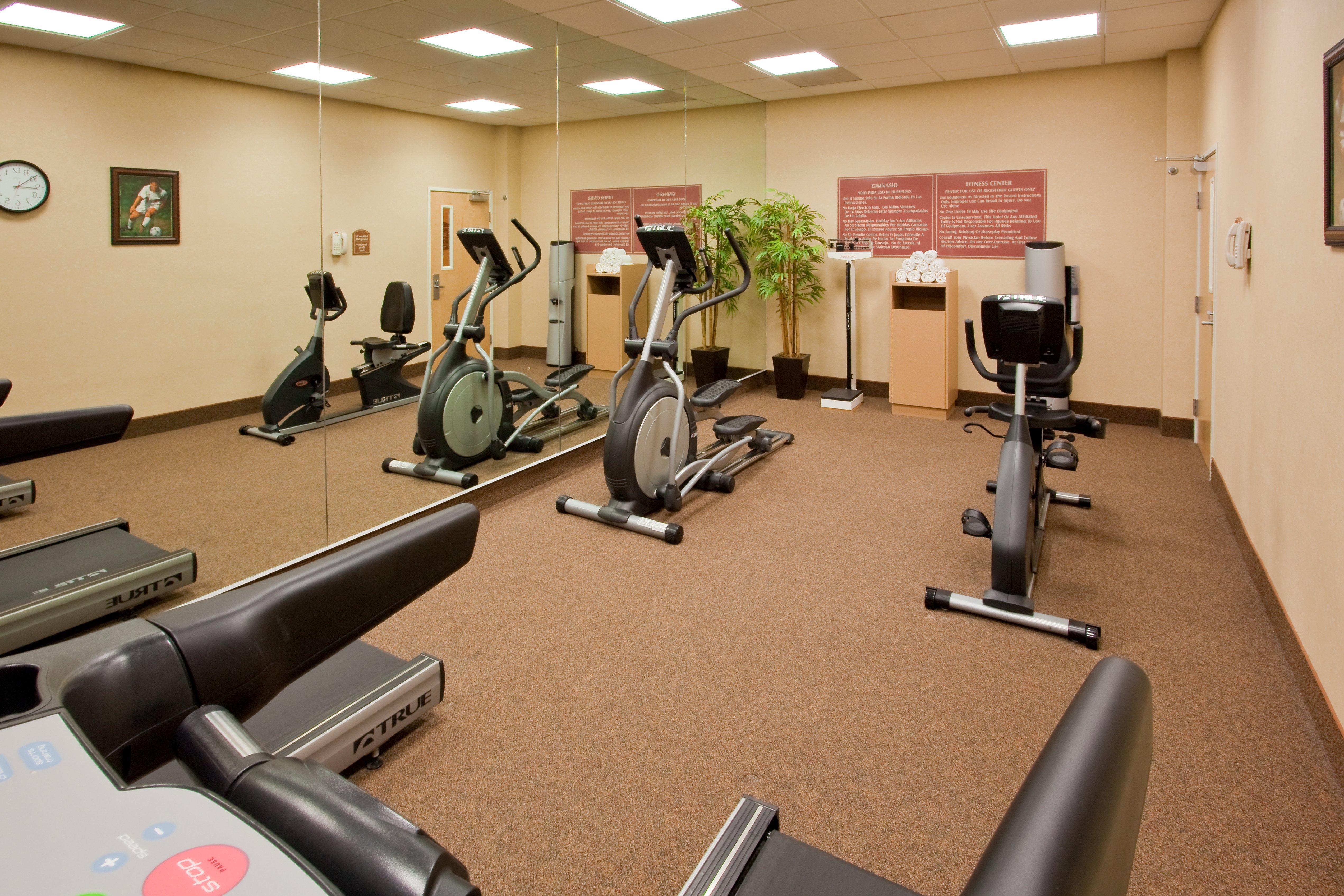 Holiday Inn Express Saltillo Zona Aeropuerto By Ihg Zewnętrze zdjęcie