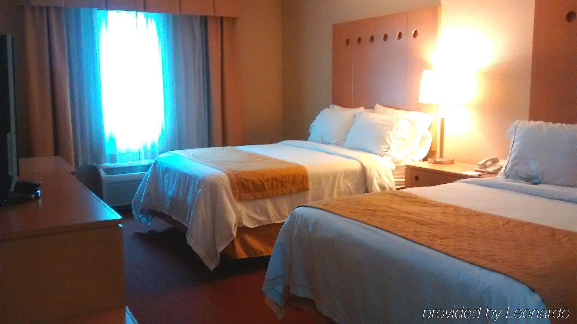 Holiday Inn Express Saltillo Zona Aeropuerto By Ihg Zewnętrze zdjęcie