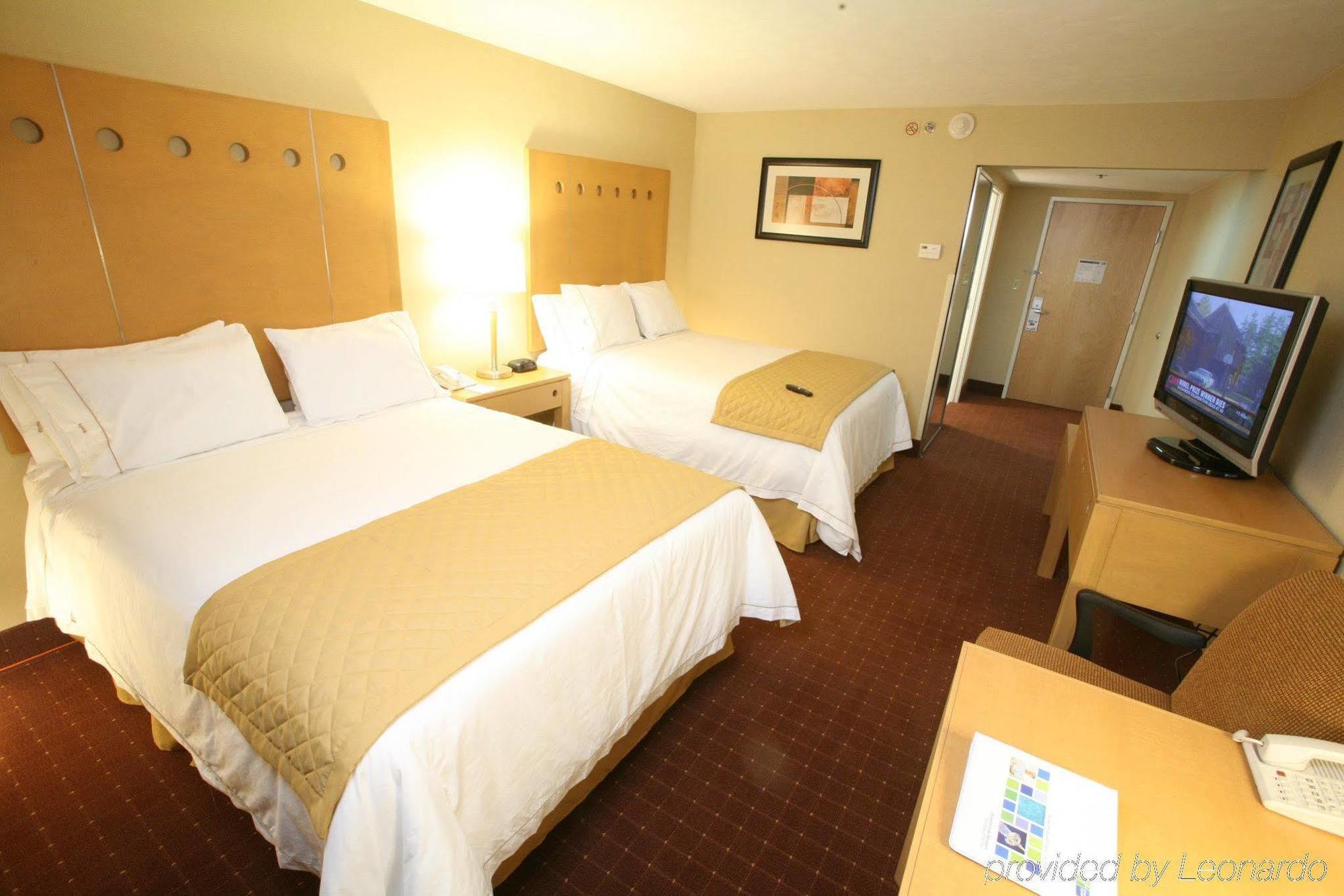 Holiday Inn Express Saltillo Zona Aeropuerto By Ihg Zewnętrze zdjęcie