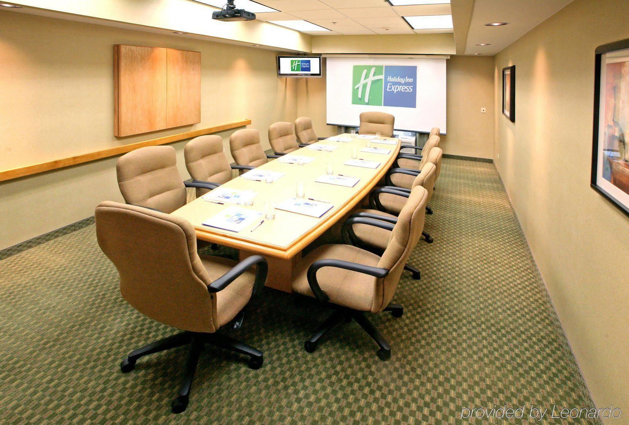 Holiday Inn Express Saltillo Zona Aeropuerto By Ihg Zewnętrze zdjęcie