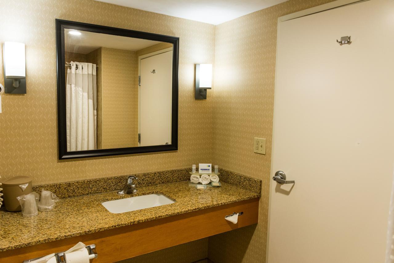 Holiday Inn Express Saltillo Zona Aeropuerto By Ihg Zewnętrze zdjęcie