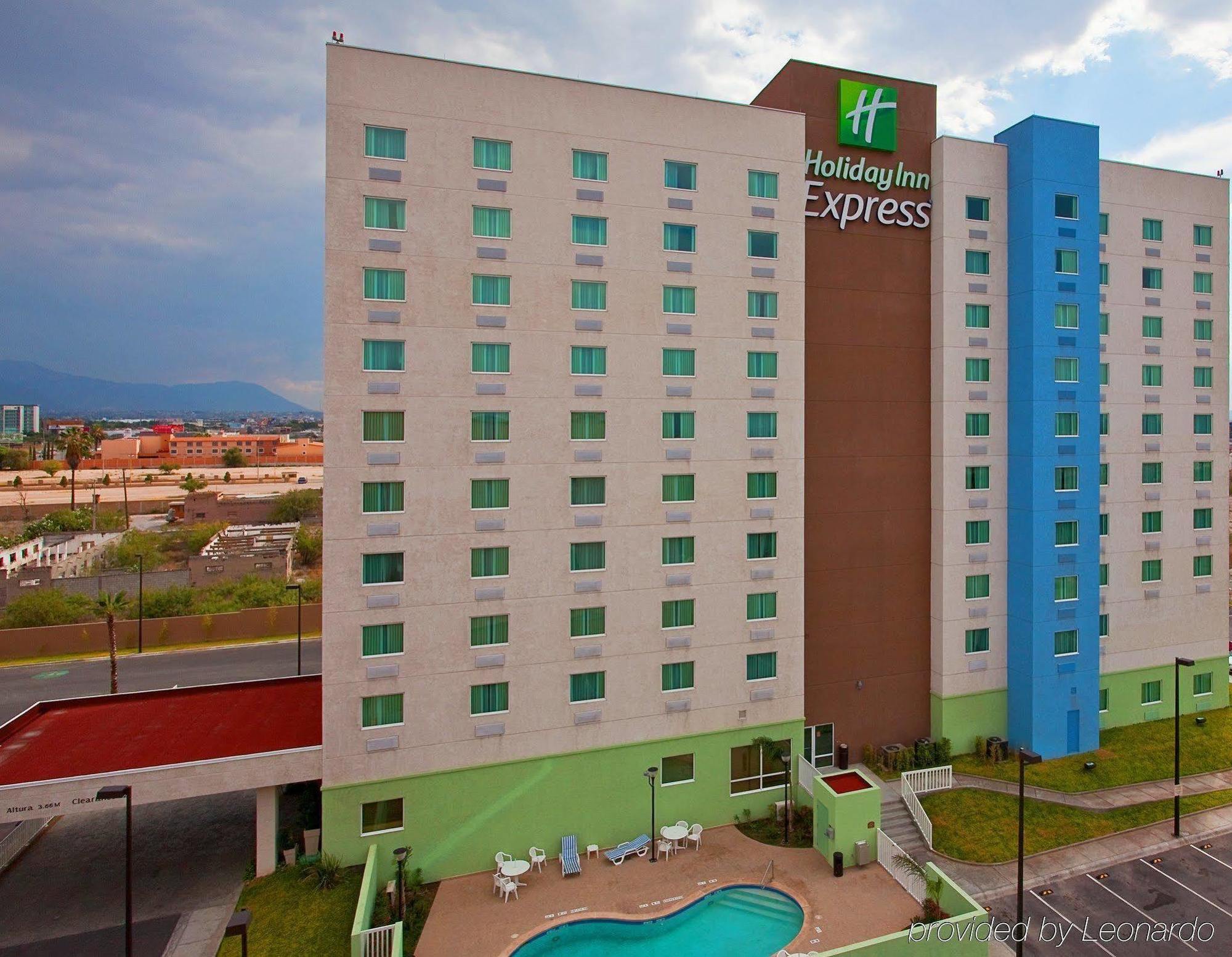Holiday Inn Express Saltillo Zona Aeropuerto By Ihg Zewnętrze zdjęcie
