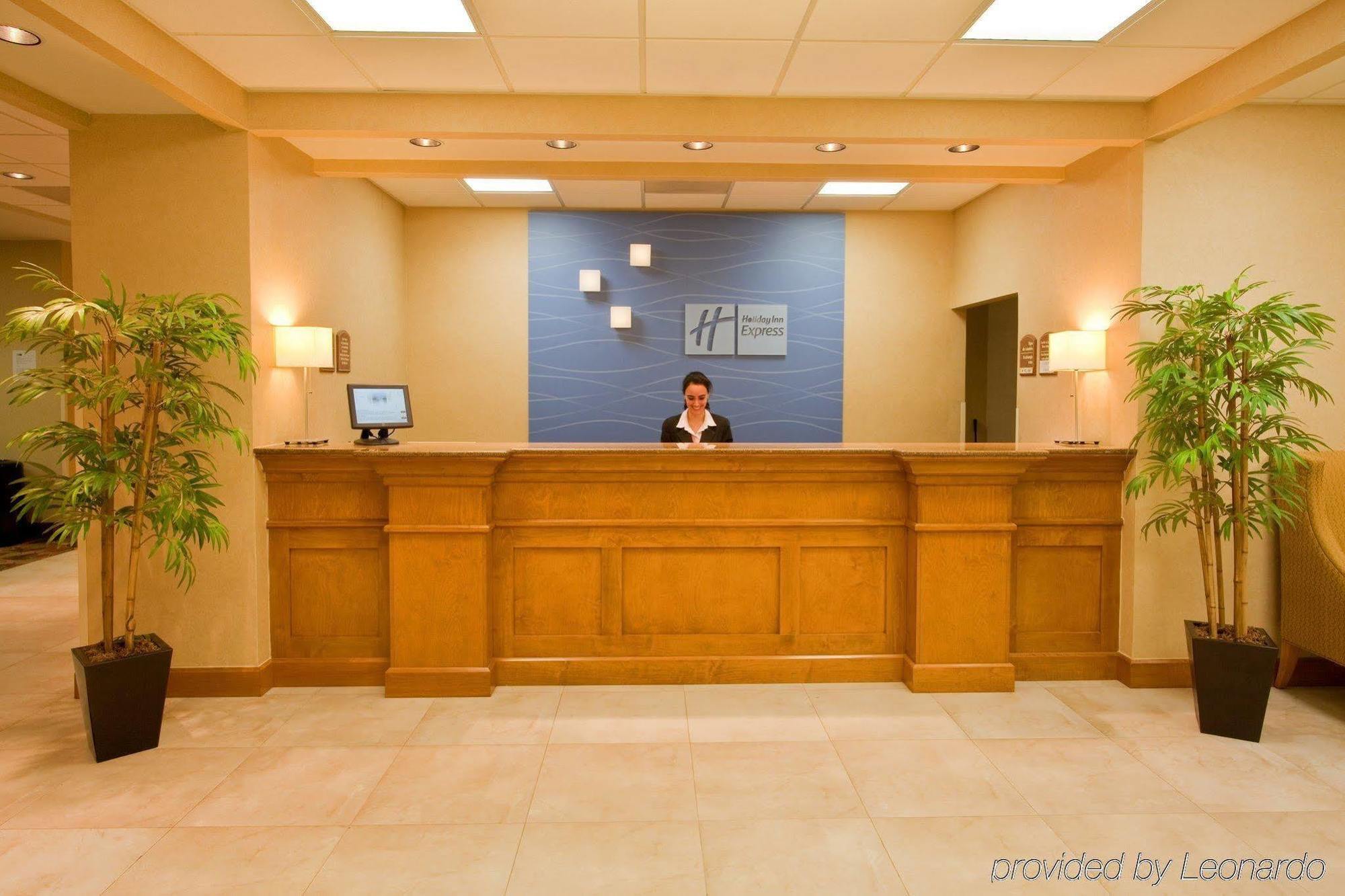 Holiday Inn Express Saltillo Zona Aeropuerto By Ihg Zewnętrze zdjęcie